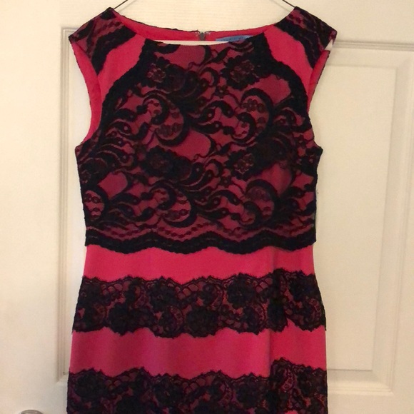 Dress - Picture 3 of 4